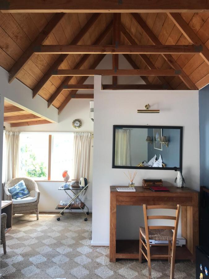 Waterfront Bed And Breakfast พิคตัน ภายนอก รูปภาพ